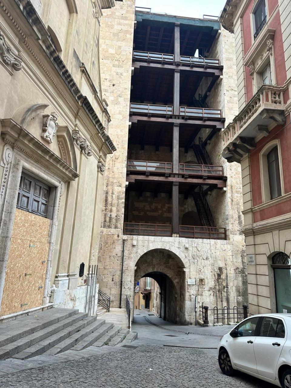 Art Studio Appartamento Castello 칼리아리 외부 사진